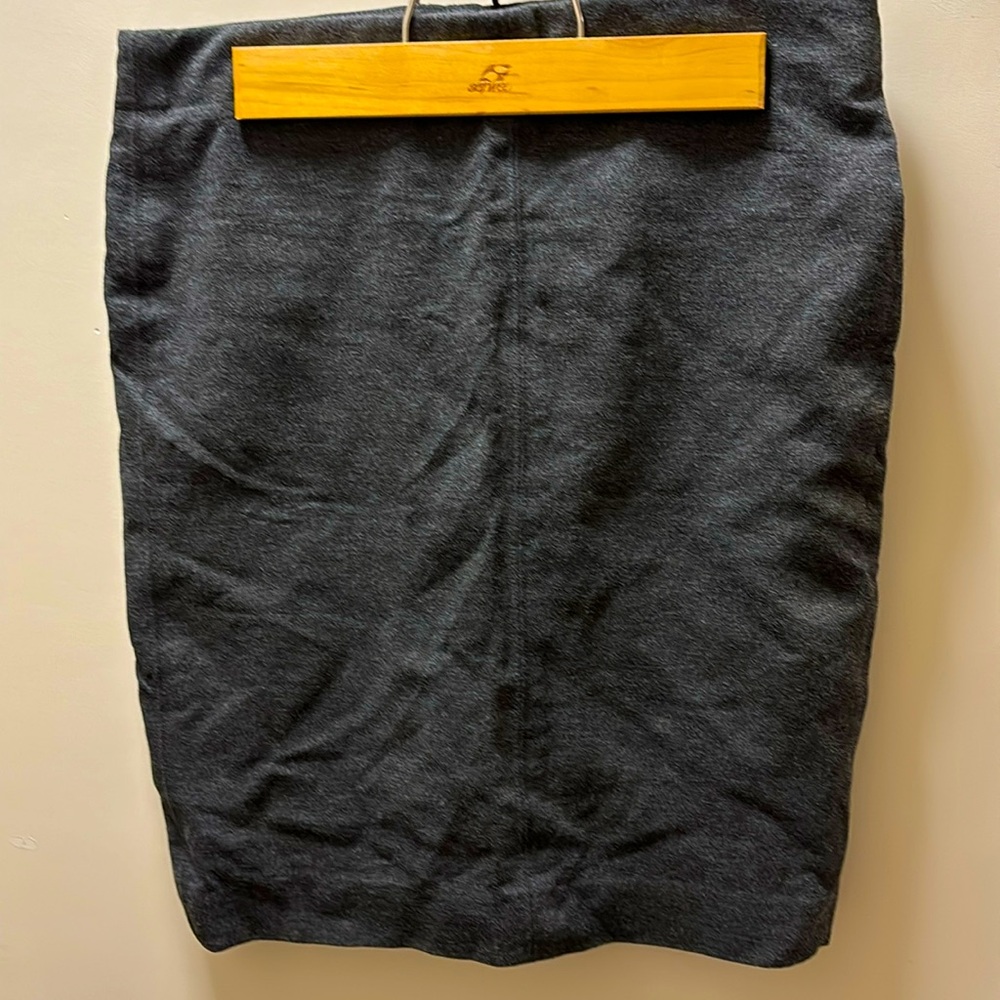 Olivia & Grace stretchy mini skirt